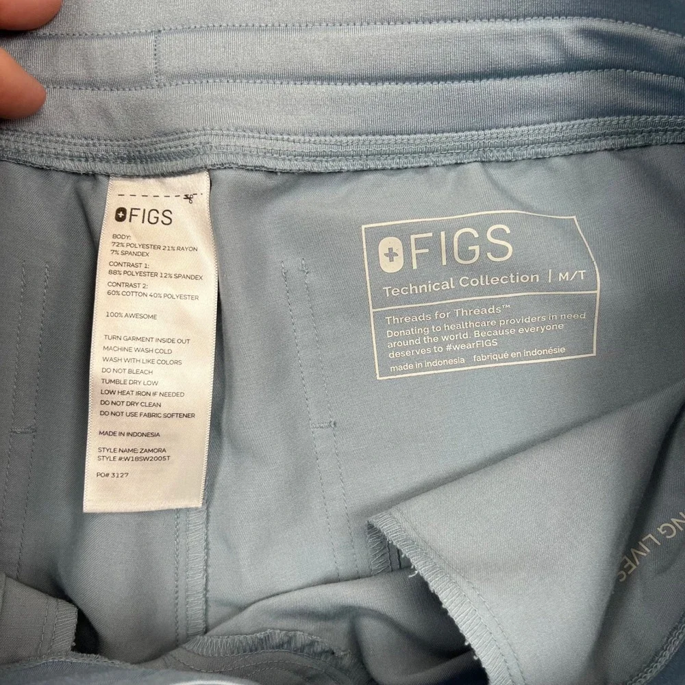 FIGS Zamora Jogger Scrub Pants Mens 32 Light Blue Cargo Pockets Drawstring